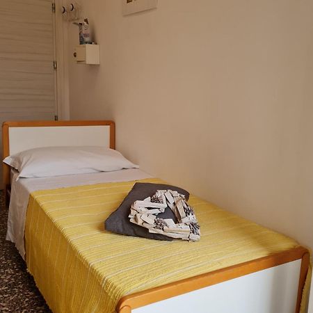 Hotel Marconi Miramare Rimini Eksteriør billede