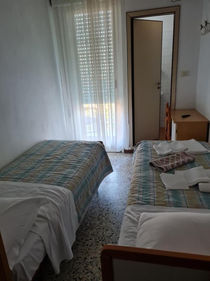 Hotel Marconi Miramare Rimini Eksteriør billede