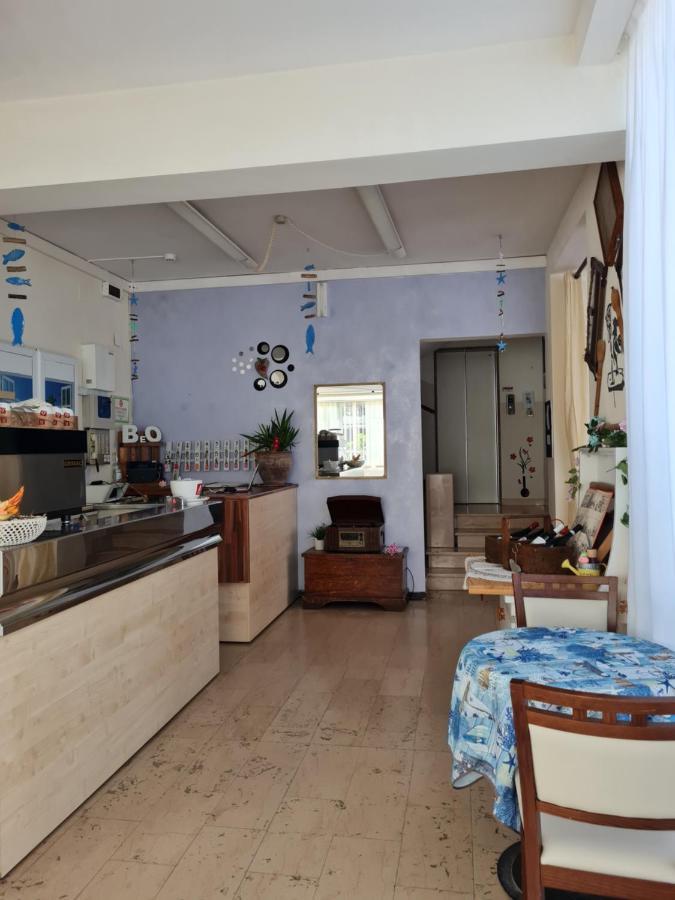Hotel Marconi Miramare Rimini Eksteriør billede