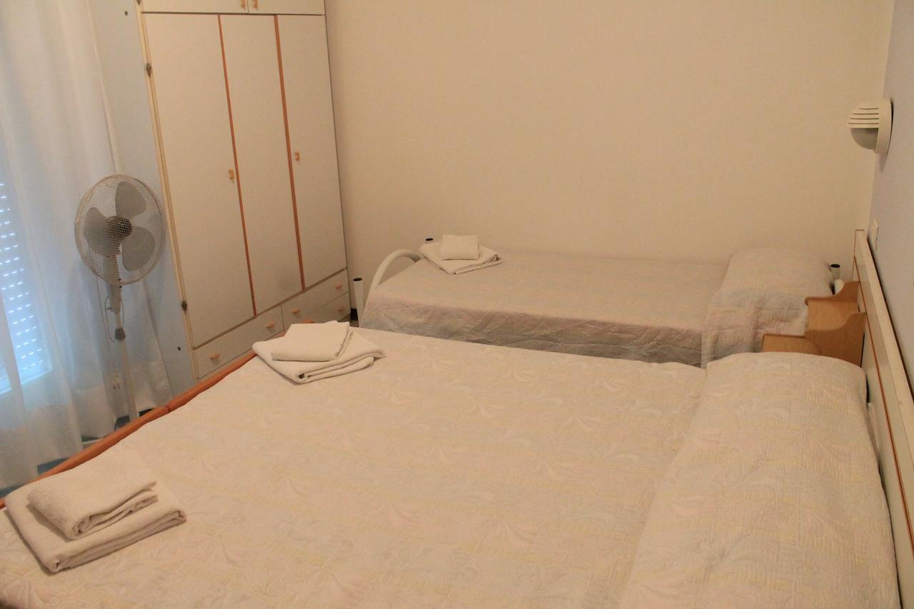 Hotel Marconi Miramare Rimini Eksteriør billede